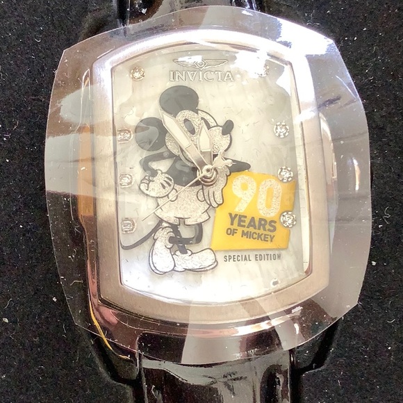 Invicta Disney Mickey Mouse Watch - Picture 3 of 6